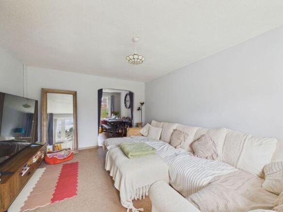 3 bed Semi-Detached for sale Image 4