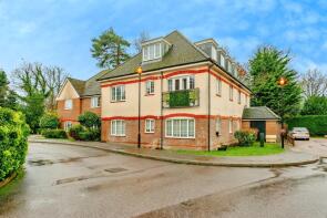 6, 1 Birch House, Birch Grove, East Grinstead RH19 2TS