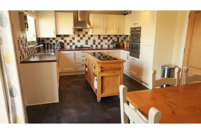 Kitchen / Diner
