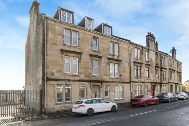 1-bed flat on Carlibar Road, Barrhead, Glasgow, G78 1AA, £65,000