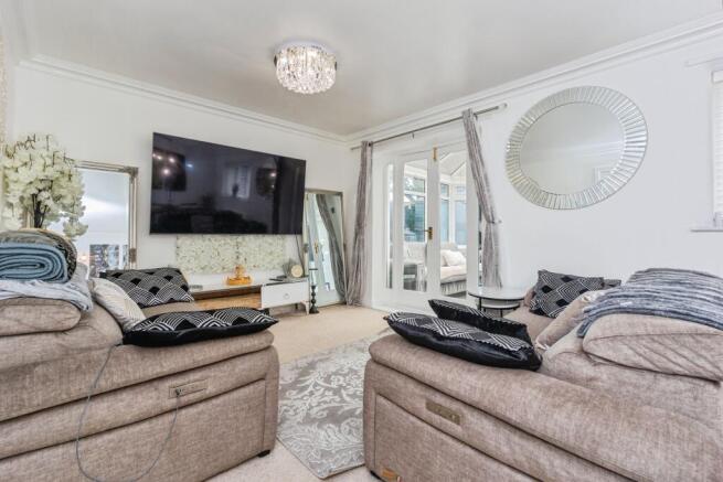 3 bed Detached for sale Image 9