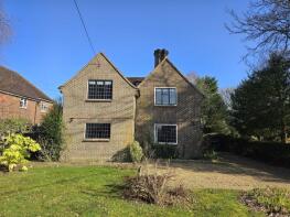 9, College Road, Haywards Heath RH17 6TU