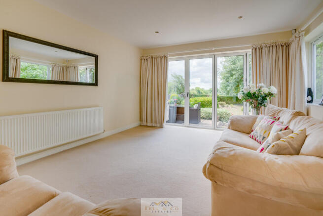 3 bed Detached Bungalow for sale Image 4