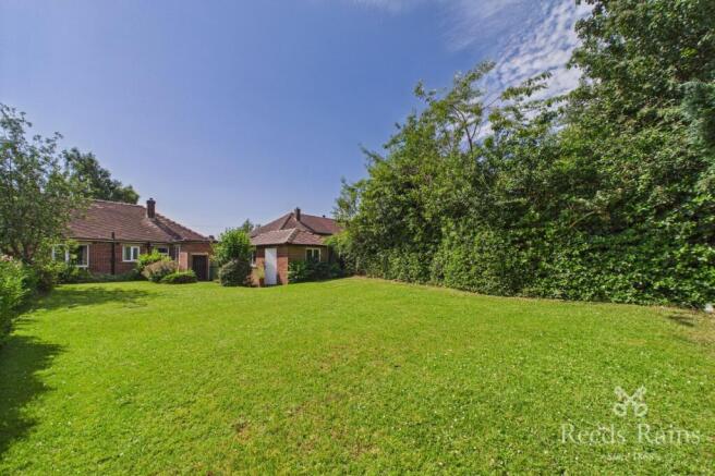 2 bed Bungalow for sale Image 10