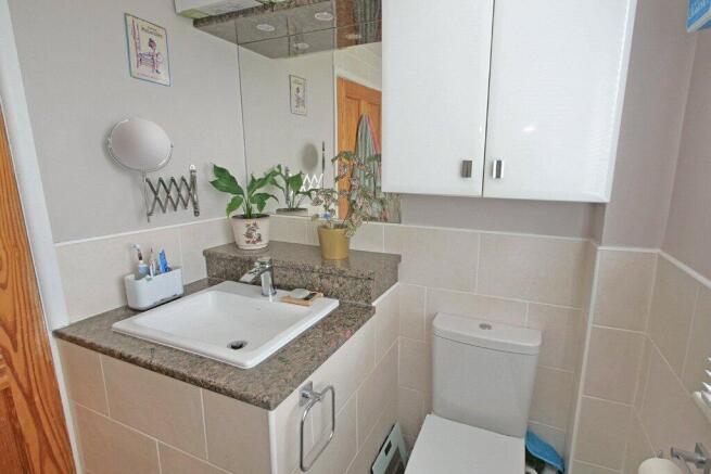 3 bed Semi-Detached for sale Image 11