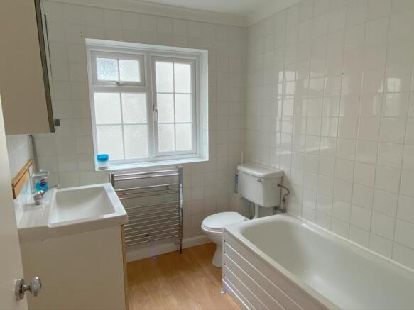 4 Mixen bath.jpg