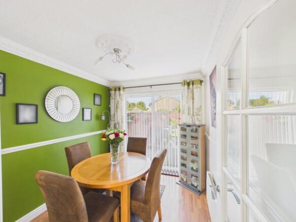 3 bed Semi-Detached for sale Image 5