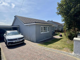 18, Bryn Estate, Llanfaethlu, Holyhead LL65 4PG