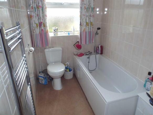 BATHROOM: