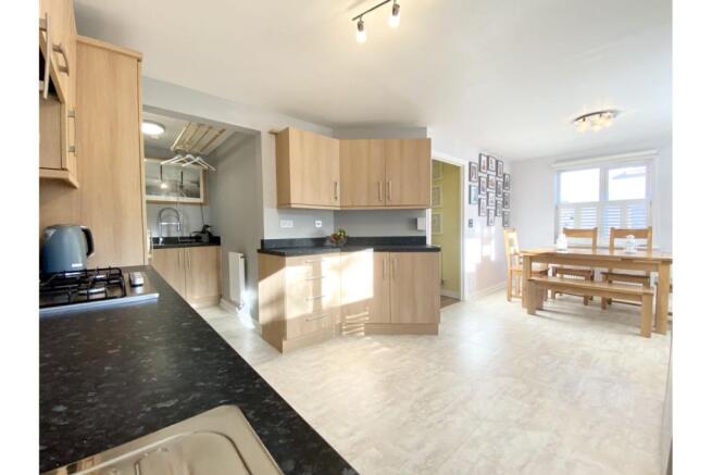Kitchen/Dining Room