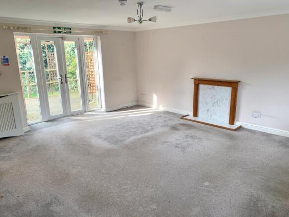 5 bed Detached Bungalow for sale Image 6