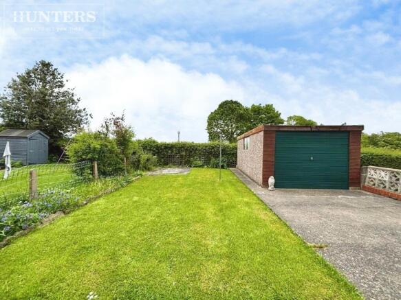 2 bed Semi-Detached Bungalow for sale Image 9