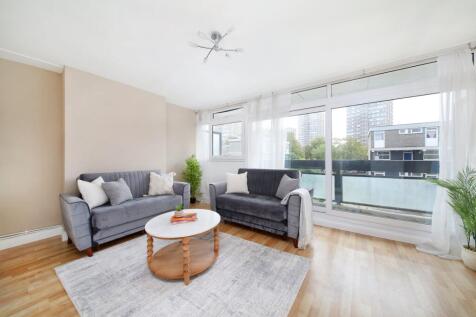 Chelwood Court,
Westbridge Road, SW11
