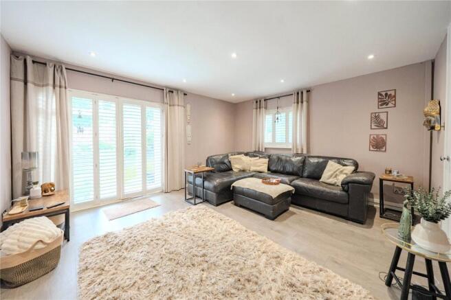 3 bed Maisonette for sale Image 9