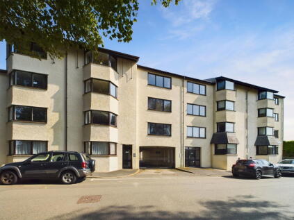 9 Cumbria Court, College Road, Windermere, LA23 1DR
