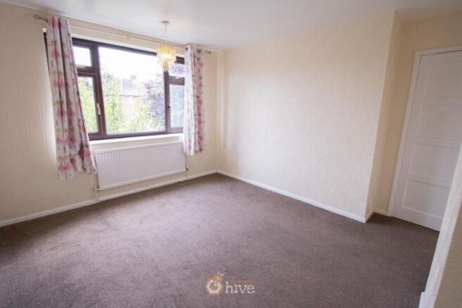 3 bed Semi-Detached for sale Image 9