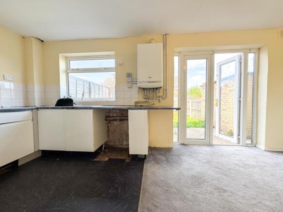 3 bed Terraced for sale Image 7