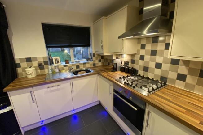 KITCHEN DINING ROOM