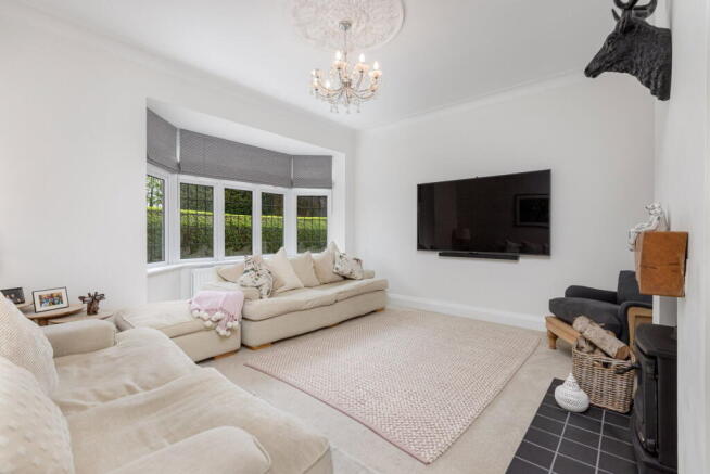 4 bed Detached for sale Image 5