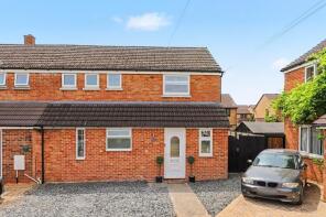 17 Tiggerland, Elderfield Road, Bicester OX27 8UD