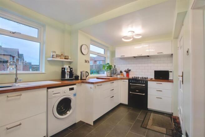 Kitchen_1.jpeg