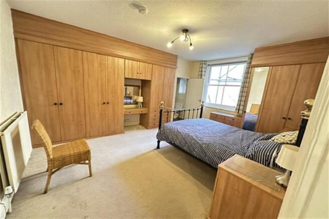 2 bed Flat for sale Image 9