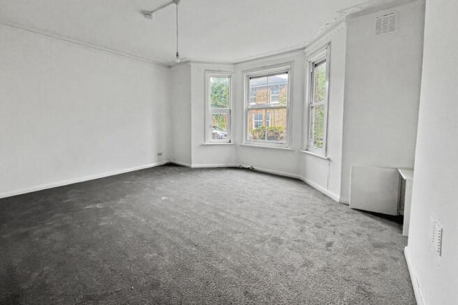15 Arnold Road, Tooting, London, SW17 9HU