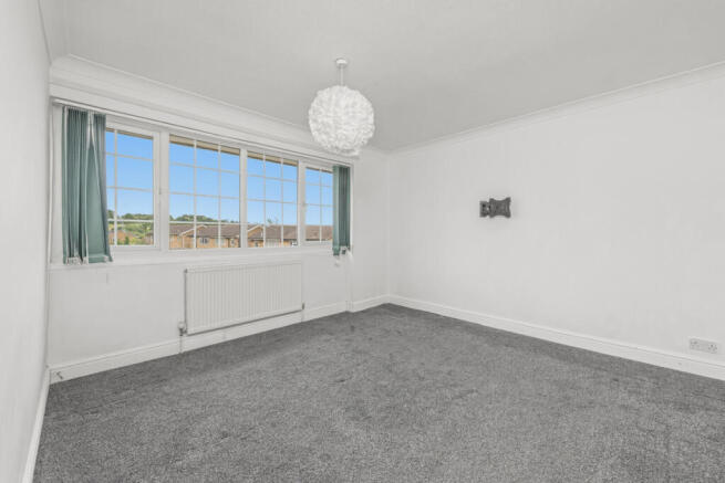 3 bed Semi-Detached for sale Image 7