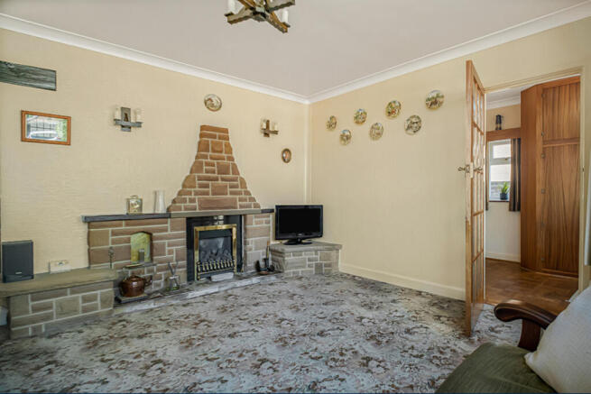 3 bed Semi-Detached for sale Image 6
