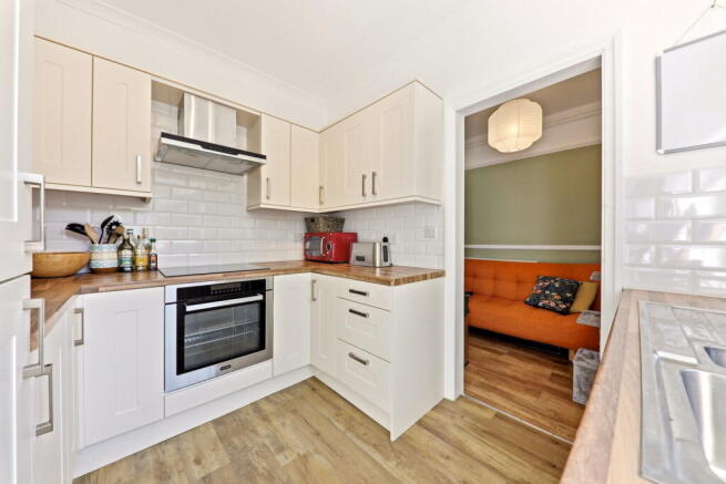 3 bed Terraced for sale Image 6