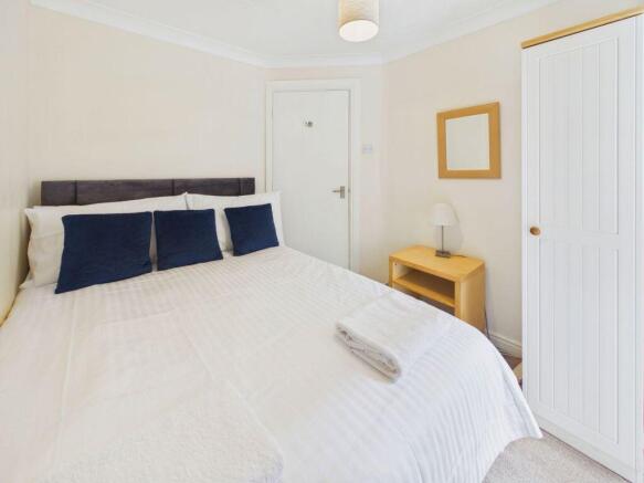 2 bed Apartment for sale Image 9