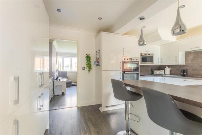 3 bed Terraced for sale Image 7