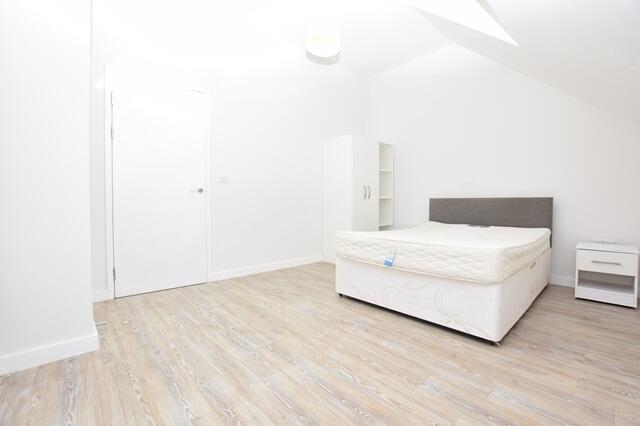 1 bed Apartment to rent Image 6