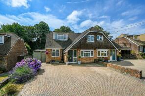 Sandybank, Woolpack Hill, Ashford TN25 6RT
