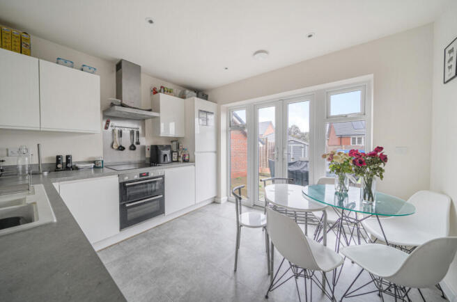 1388180-3-6937ed5...