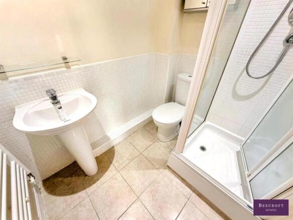 2 bed Apartment for sale Image 5