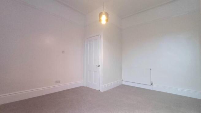 1 bed Apartment to rent Image 9