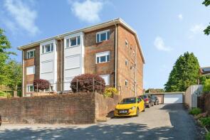 Flat 10, 38 Hendrefoilan Court, Hendrefoilan Road, Sketty, Swansea SA2 9LT