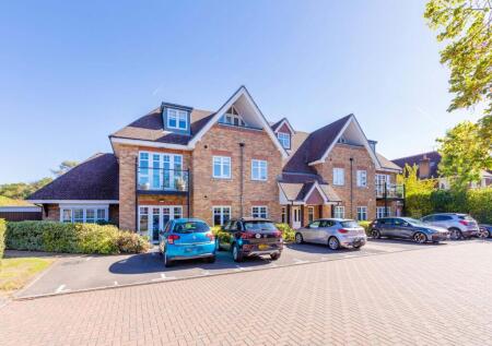 Shoppenhangers Road, Maidenhead, SL6