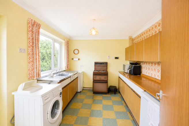 Warrington Road, Leigh, WN7 3XD photo 5