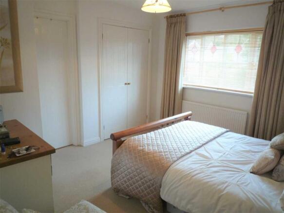 BEDROOM 1 (Front):