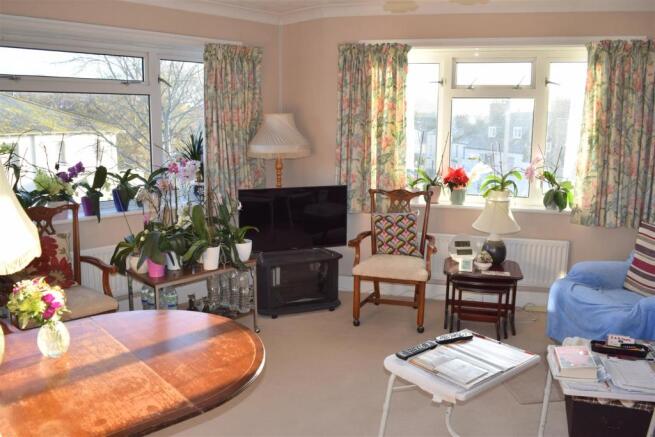 043.JPG