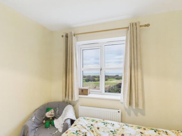 4 bed Detached for sale Image 9