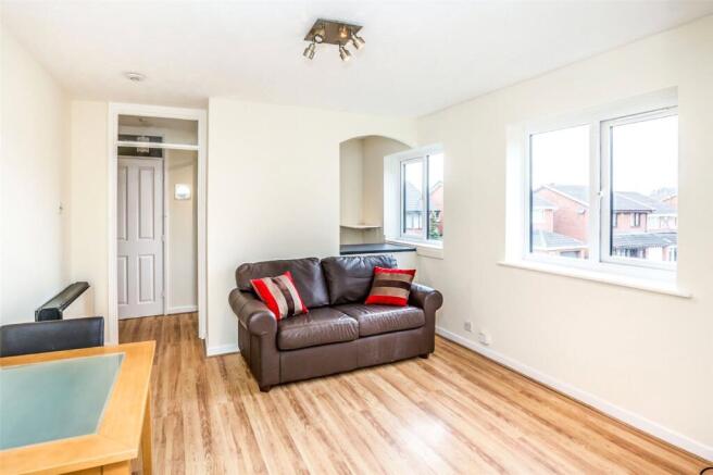 1 bed Flat for sale Image 5