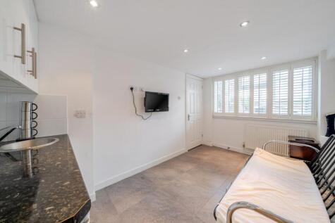 Coburg Crescent, Tulse Hill, London, SW2