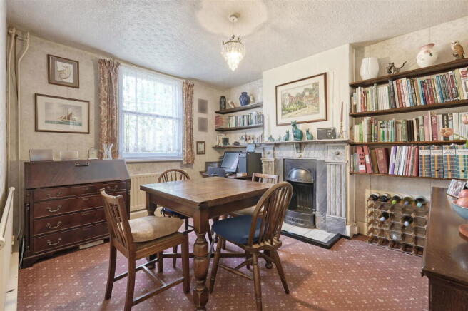 Roydon Road, Stanstead Abbotts photo 4