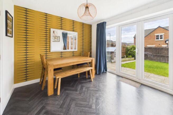 4 bed Detached for sale Image 7