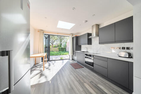 Farndale Avenue, London