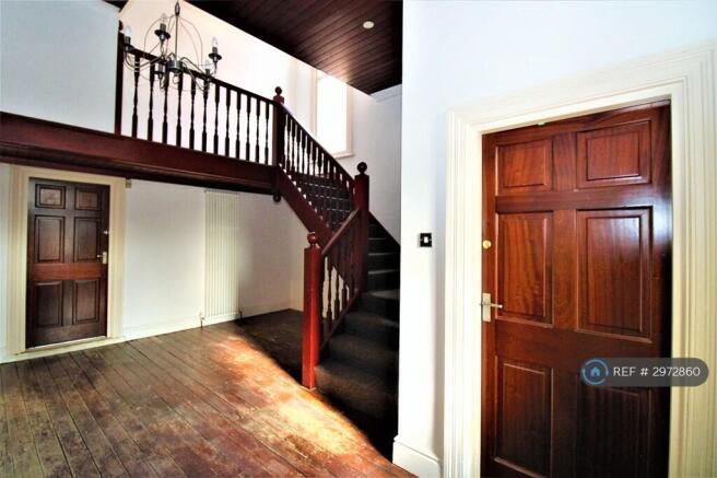 5 bed Detached to rent Image 12