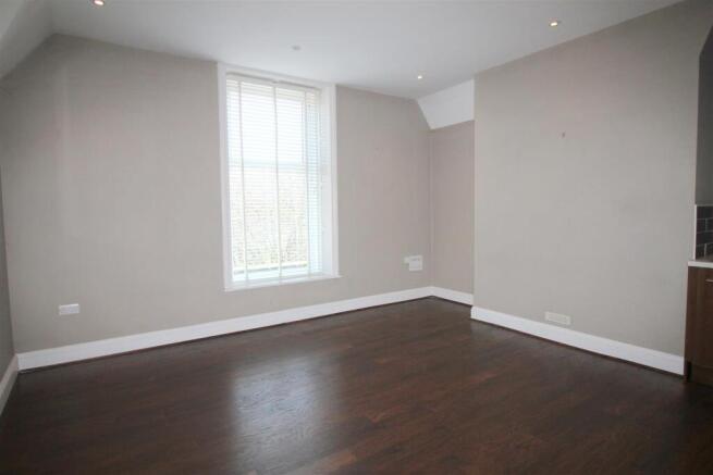 St Georges Square, 7-8, Flat 9 - Lounge 1.JPG